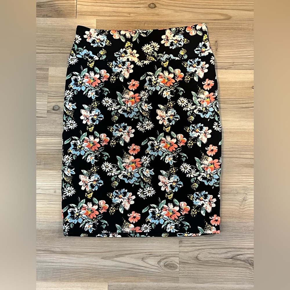 LulaRoe Cassie